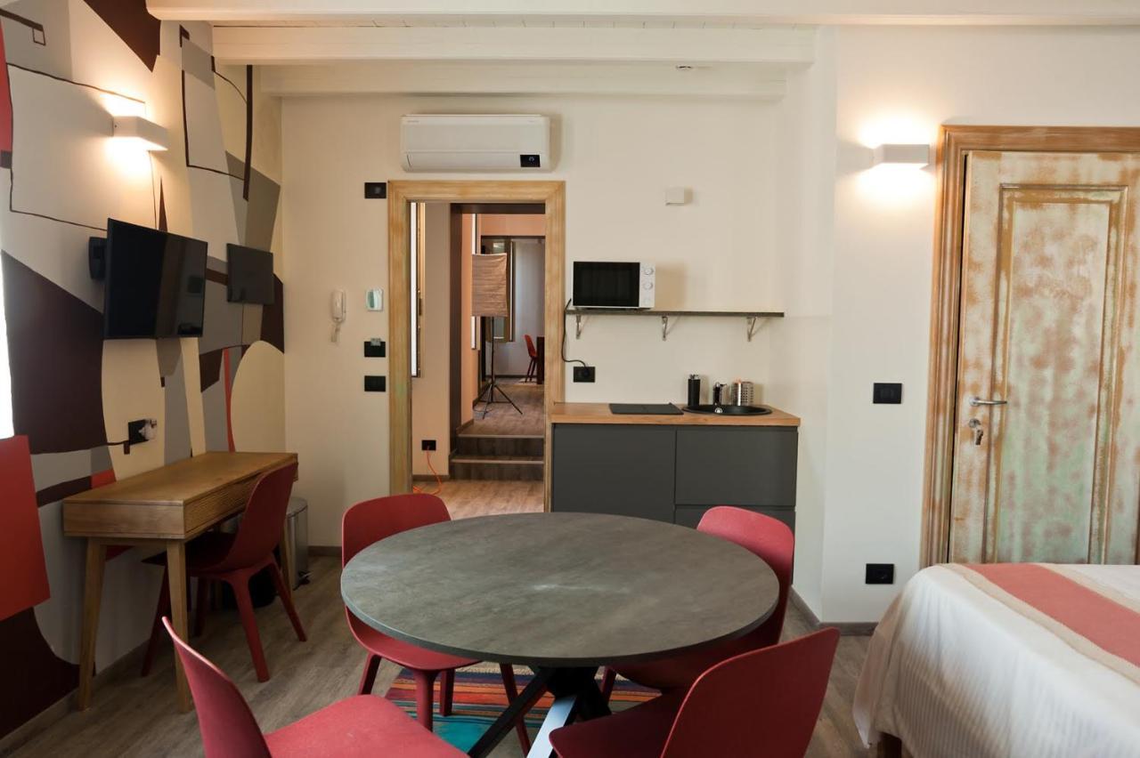 Annama Coliving Apartment Brescia Bagian luar foto