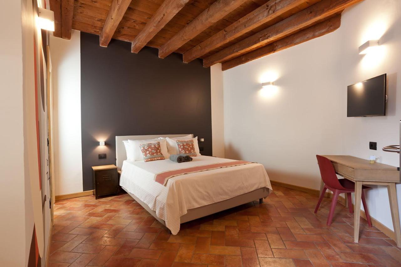 Annama Coliving Apartment Brescia Bagian luar foto