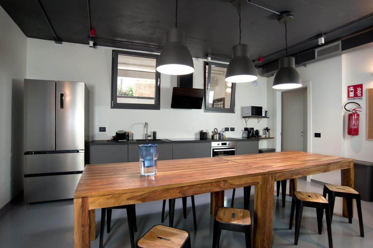 Annama Coliving Apartment Brescia Bagian luar foto