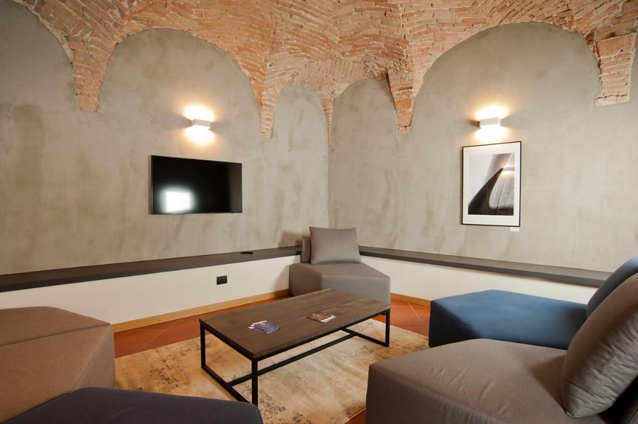 Annama Coliving Apartment Brescia Bagian luar foto