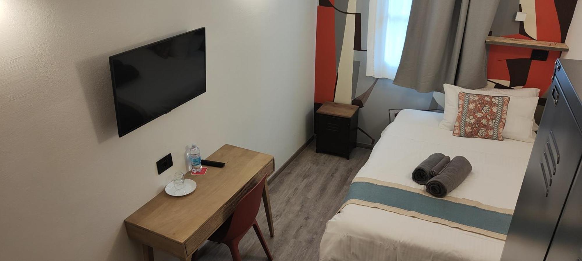 Annama Coliving Apartment Brescia Bagian luar foto